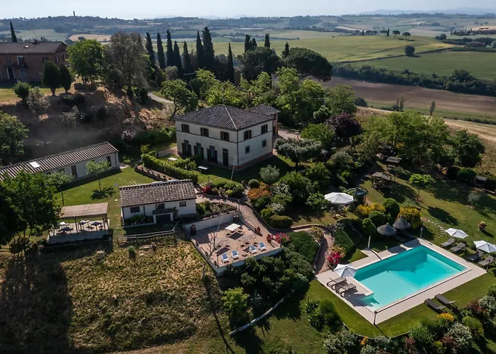 Santa Margherita مزرعة للإقامة *