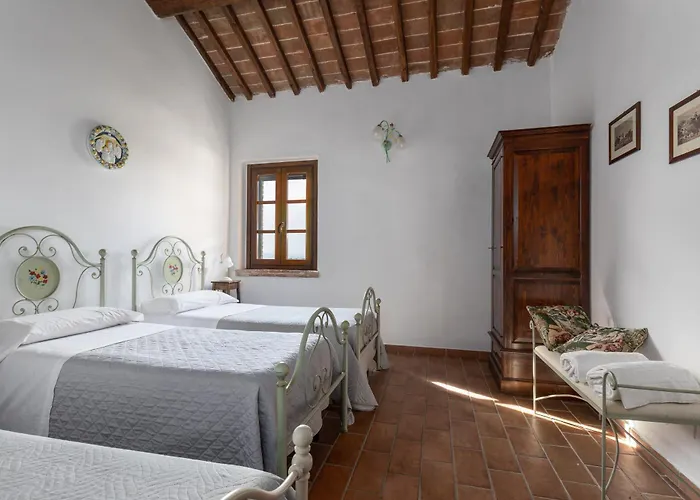 Santa Margherita كاستيغليون ديل لاغو