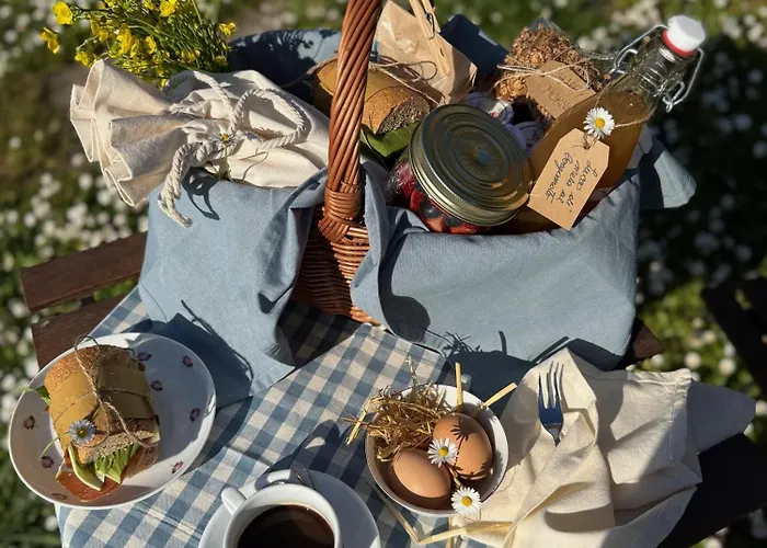 Santa Margherita كاستيغليون ديل لاغو